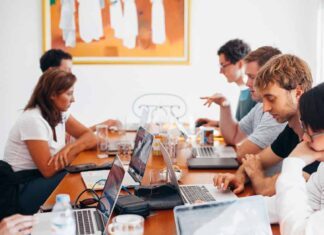 「飽き」と「刺激」を超えるのは、企画+展開力のみ! 「飽き」と「刺激」を超えるのは、企画+展開力のみ!