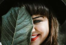 隠れた半分に、本性がある 隠れた半分に、本性がある