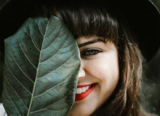 隠れた半分に、本性がある 隠れた半分に、本性がある