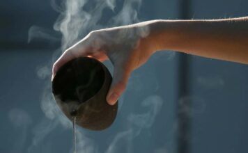 茶をたしなむ 茶をたしなむ