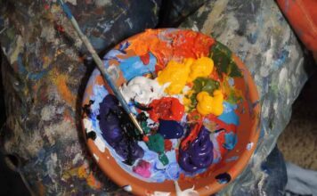 何色を纏うのか 何色を纏うのか